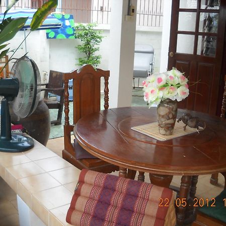פרה נאקון סי איוטאיה Srikrung Guesthouse מראה חיצוני תמונה