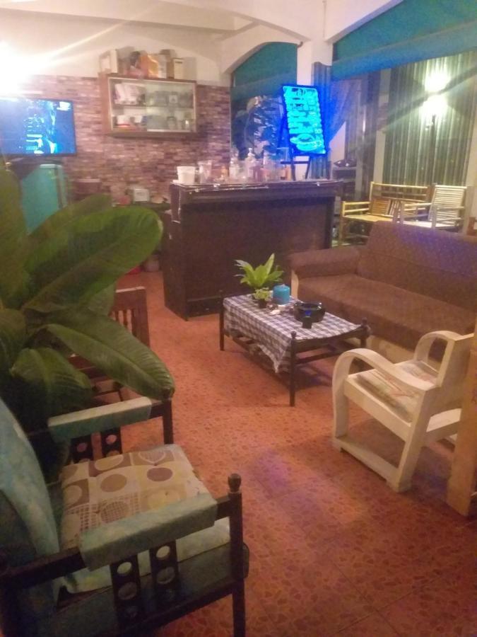 פרה נאקון סי איוטאיה Srikrung Guesthouse מראה חיצוני תמונה