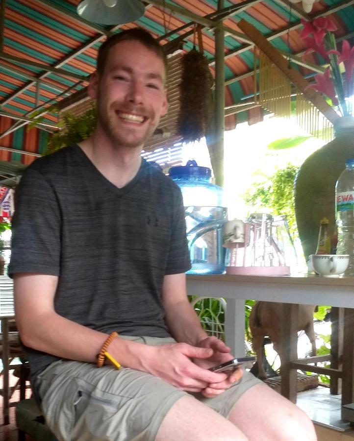 פרה נאקון סי איוטאיה Srikrung Guesthouse מראה חיצוני תמונה