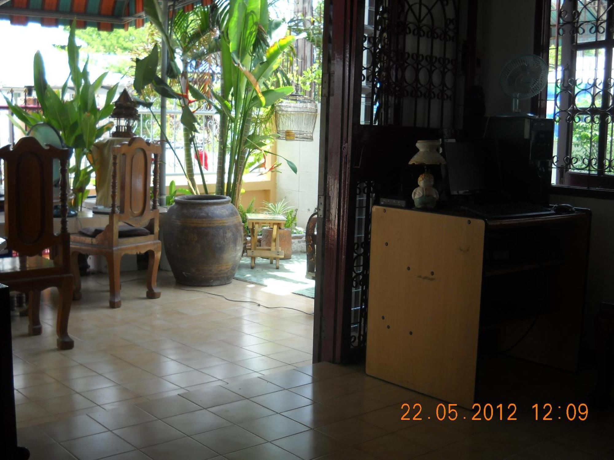 פרה נאקון סי איוטאיה Srikrung Guesthouse מראה חיצוני תמונה