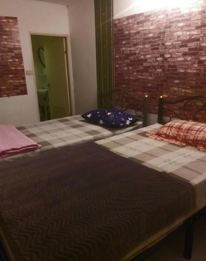פרה נאקון סי איוטאיה Srikrung Guesthouse חדר תמונה