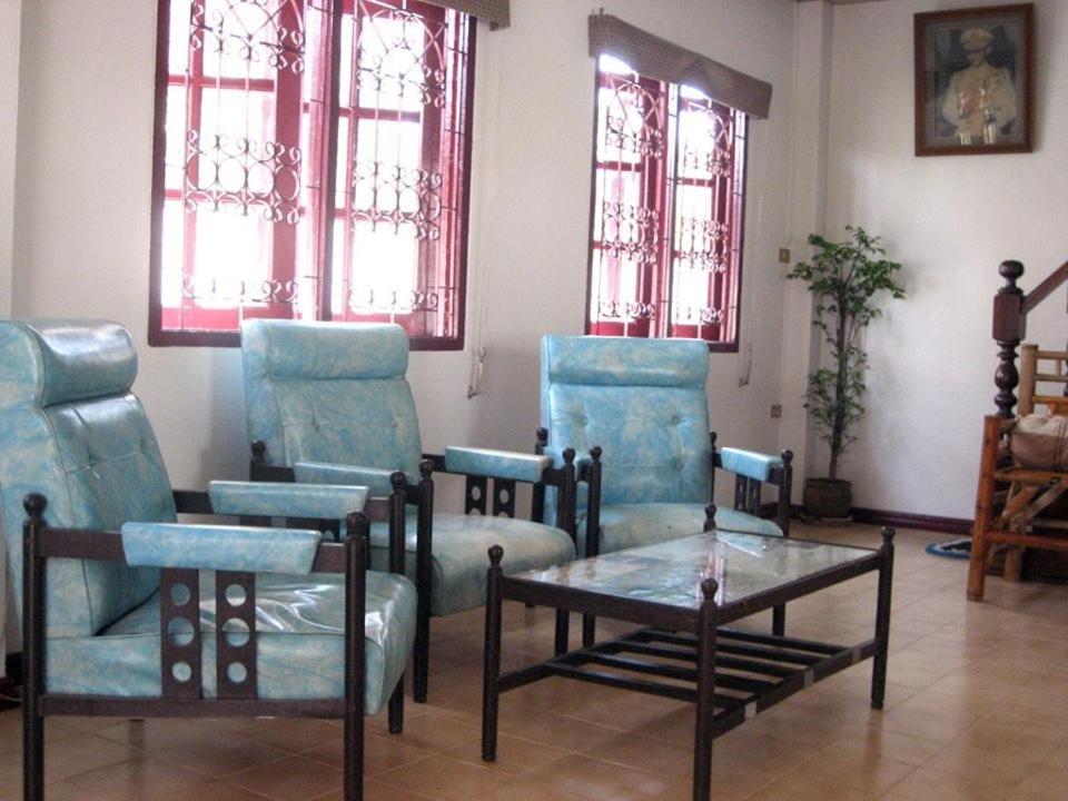פרה נאקון סי איוטאיה Srikrung Guesthouse מראה חיצוני תמונה