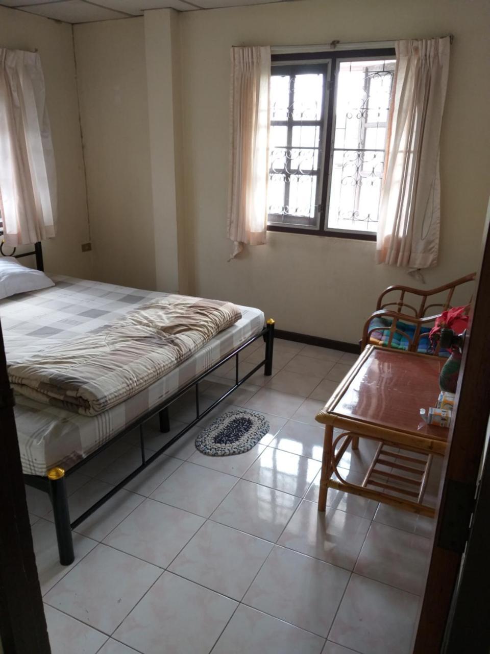 פרה נאקון סי איוטאיה Srikrung Guesthouse מראה חיצוני תמונה